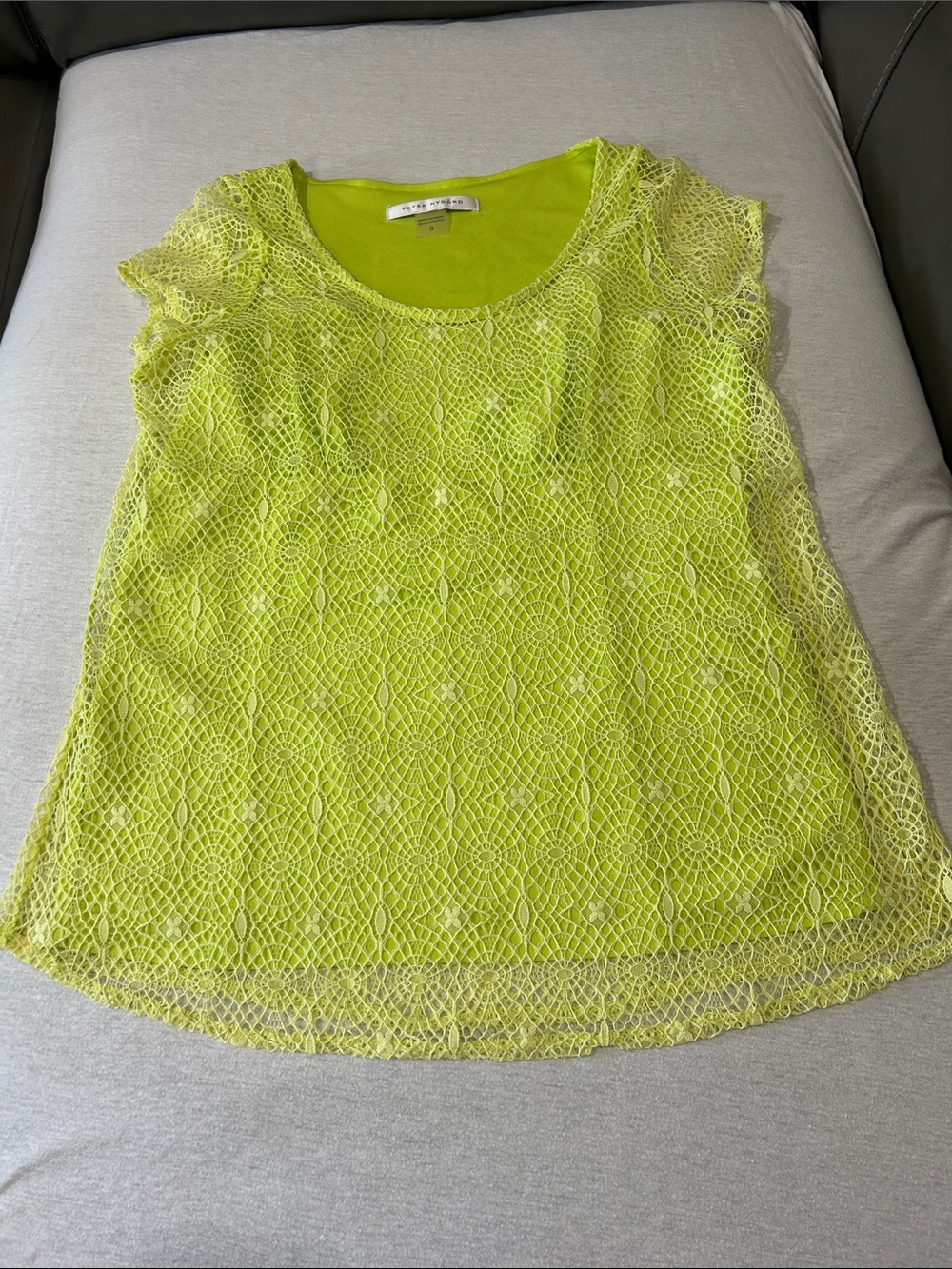 Peter Nygard Chartreuse colored Lace Overlay Scoop Neck Camisole Sz S